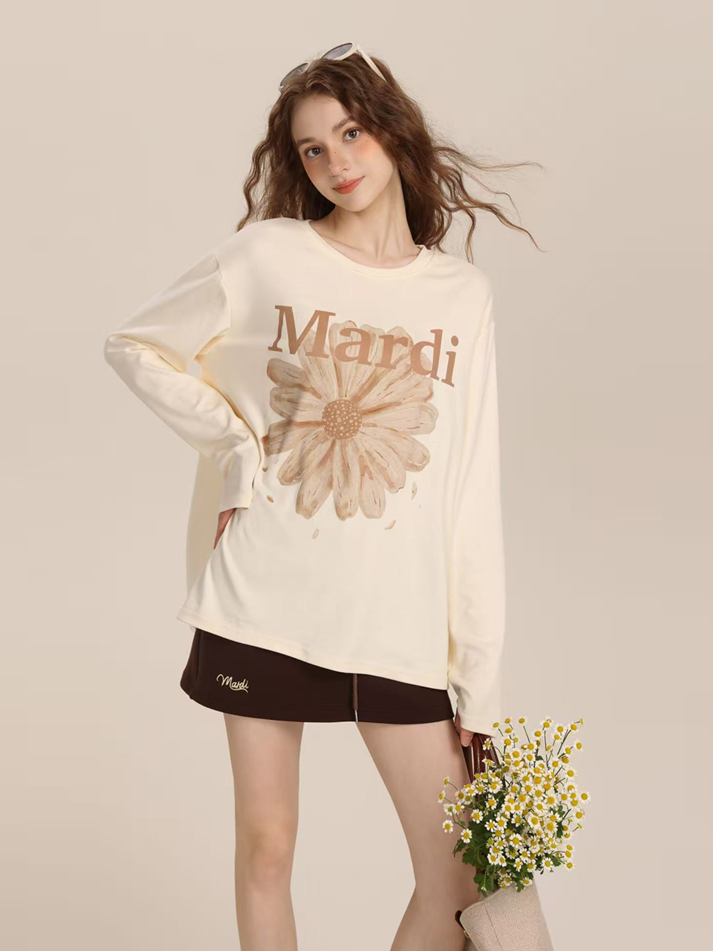 Mardi韩系25秋季新款慵懒风女生水彩雏菊长袖T恤设计感宽松打底衫