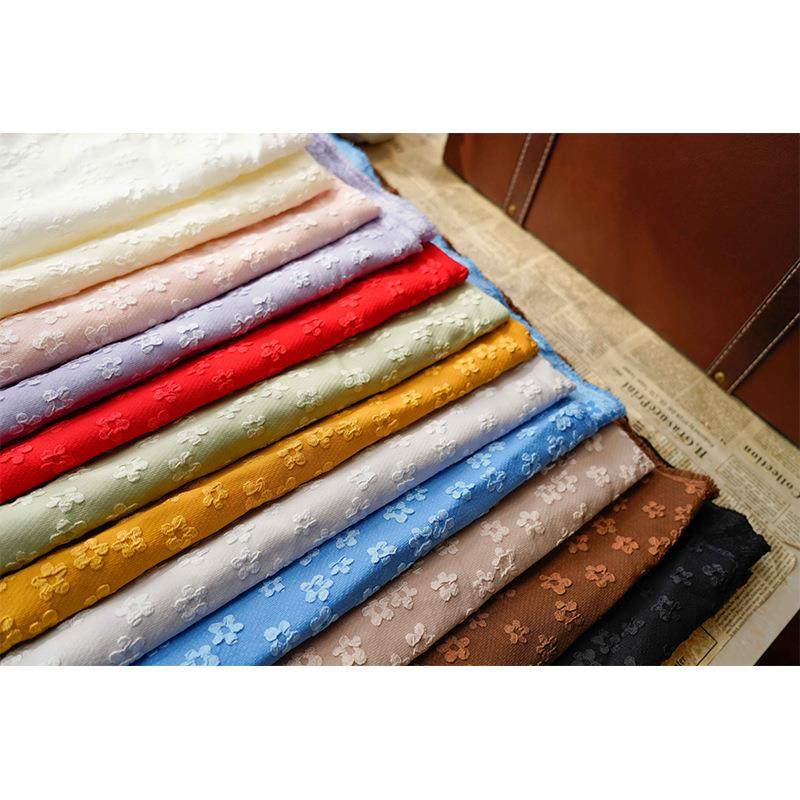 浮雕小花染色提花布泡泡女装四面弹连衣裙衬衣箱包布料现货多梅色,纺织面料/辅料/配套,印花面料,淘宝优惠券,粉丝福利购,淘宝优惠卷