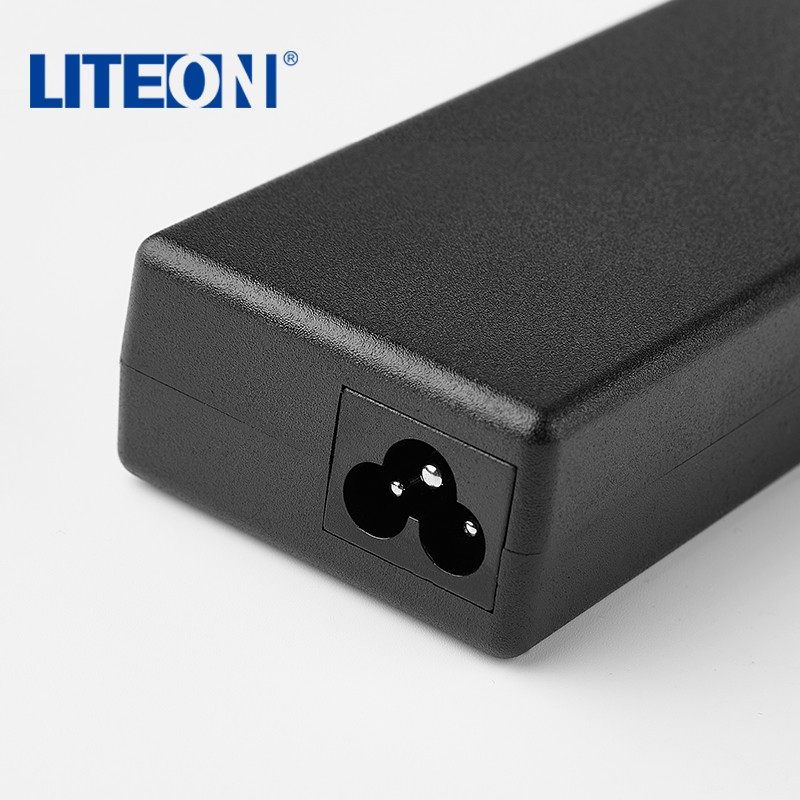 方正笔记本电脑电源线适配器充电器19V4.74A T400通用手提90w包邮