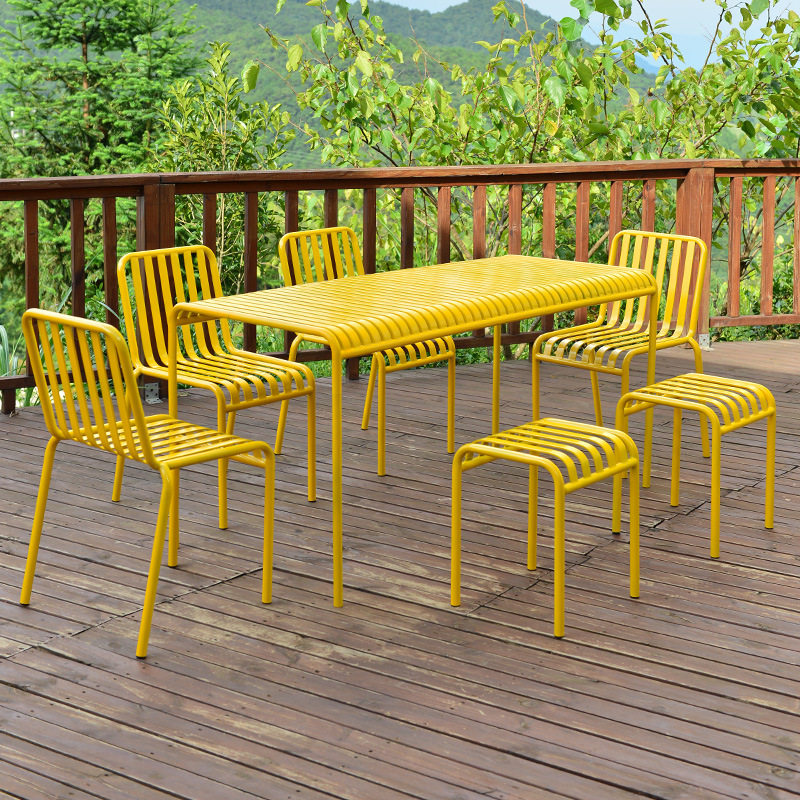 户外铁艺桌椅组合 工业风咖啡厅外摆家具 庭院防锈创意桌椅套装