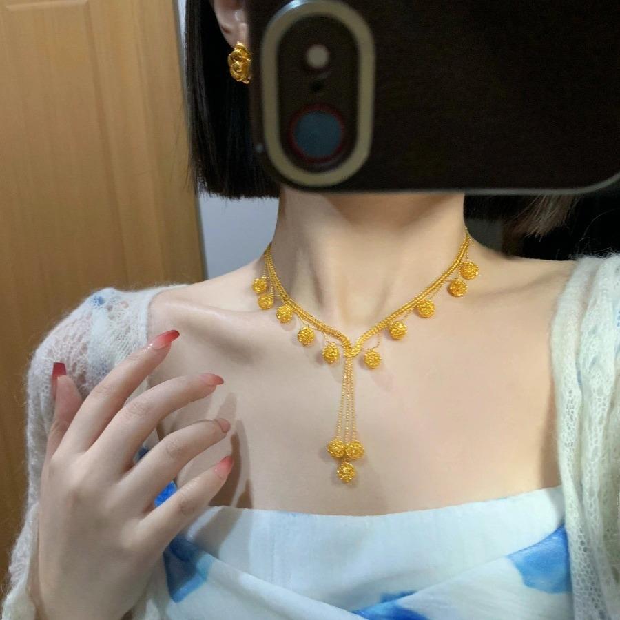 2025新款硕果累累吊坠轻奢风项链高级感锁骨链送女友气质显白百搭