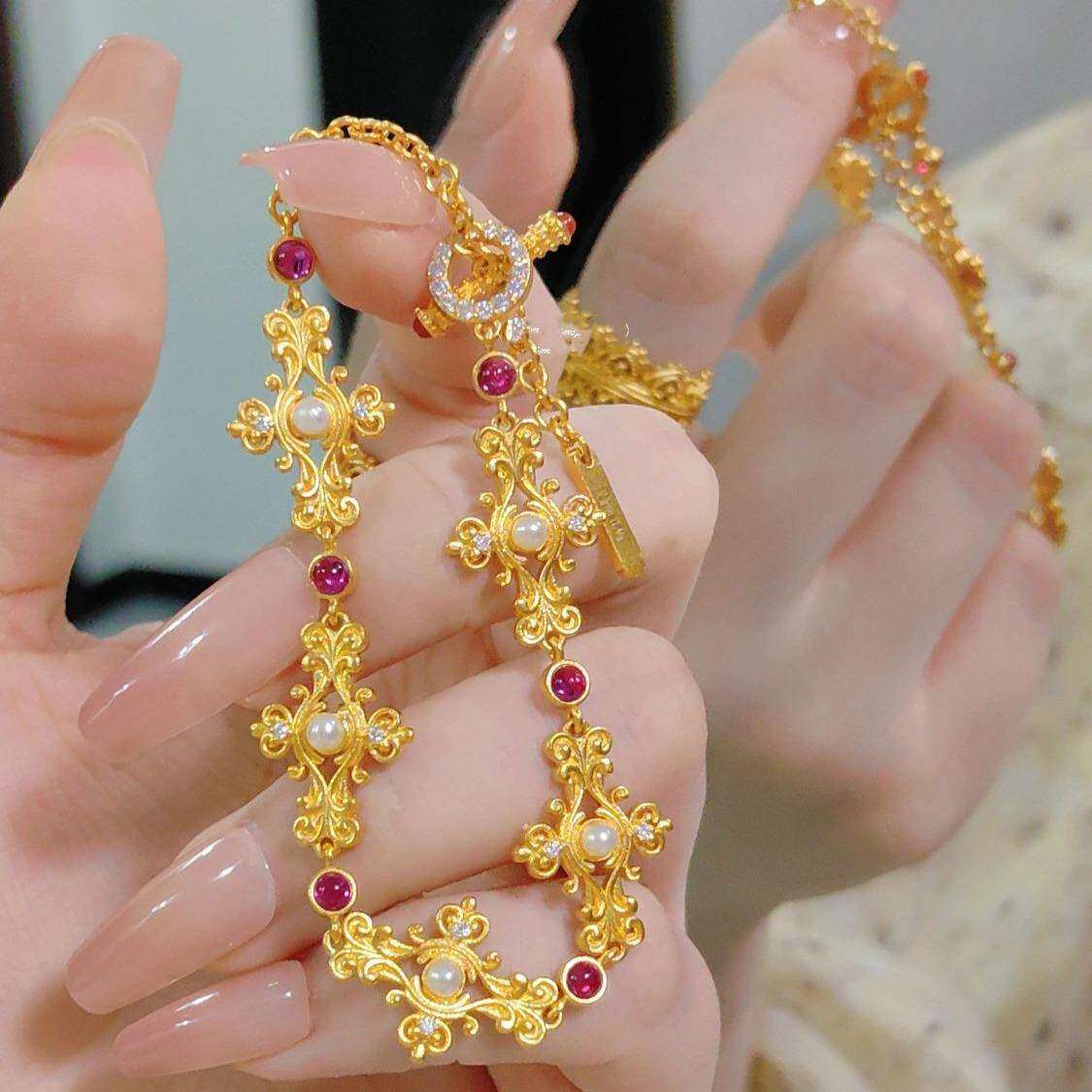 复古轻奢华丽黄金色镶嵌珍珠锆石手链高级感轻奢气质百搭精美手饰