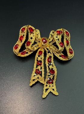 Vintage古着 The Ruby Gem Bow胸针