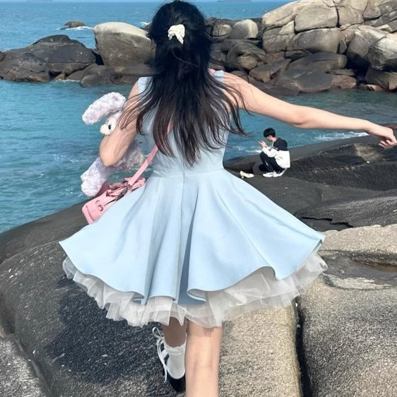 法式蓝色无袖显白连衣裙夏季女生