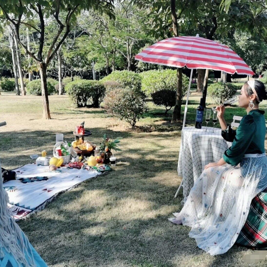 红白条露沙营伞584412户外大遮阳伞园摆摊遮海阳伞折叠灯光滩花滩
