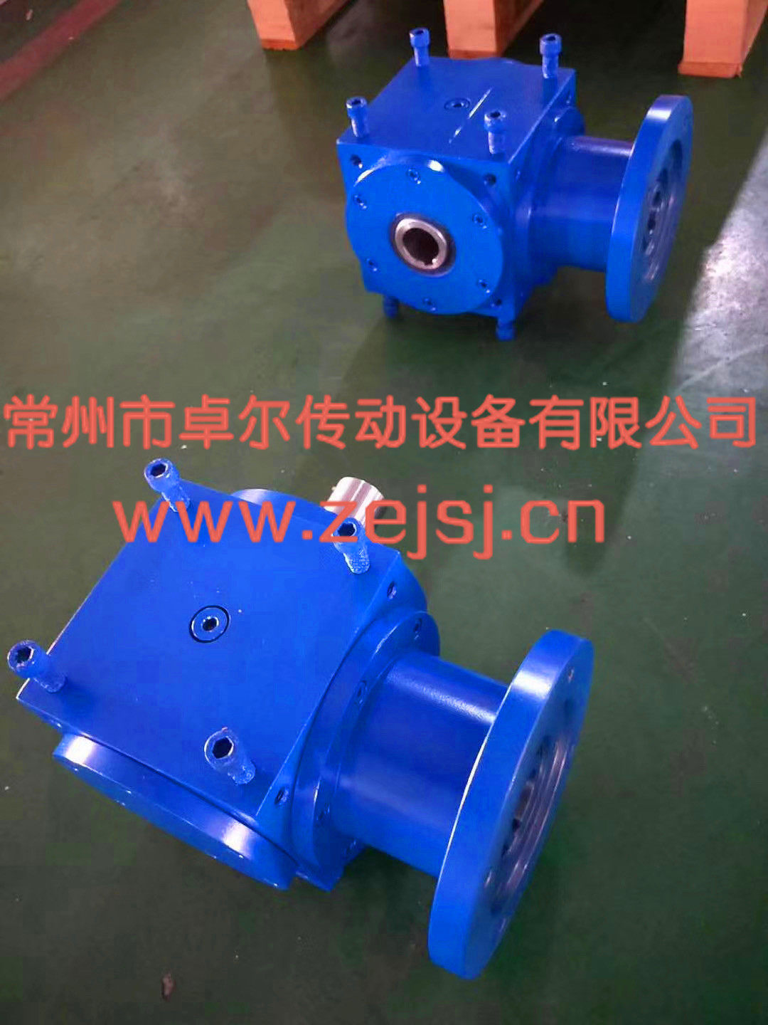 非标转向器HD非标HD换向器厂家供应种类齐全硬齿面减速机