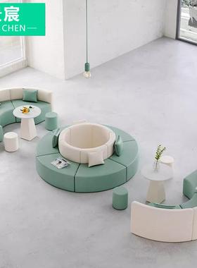 创意休息区培训机构休闲沙发异性组合S圆弧型会客接待等候办公室