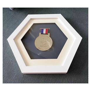 PS发泡六边形异性创意相框奖牌框徽章收纳展示框挂墙摆台