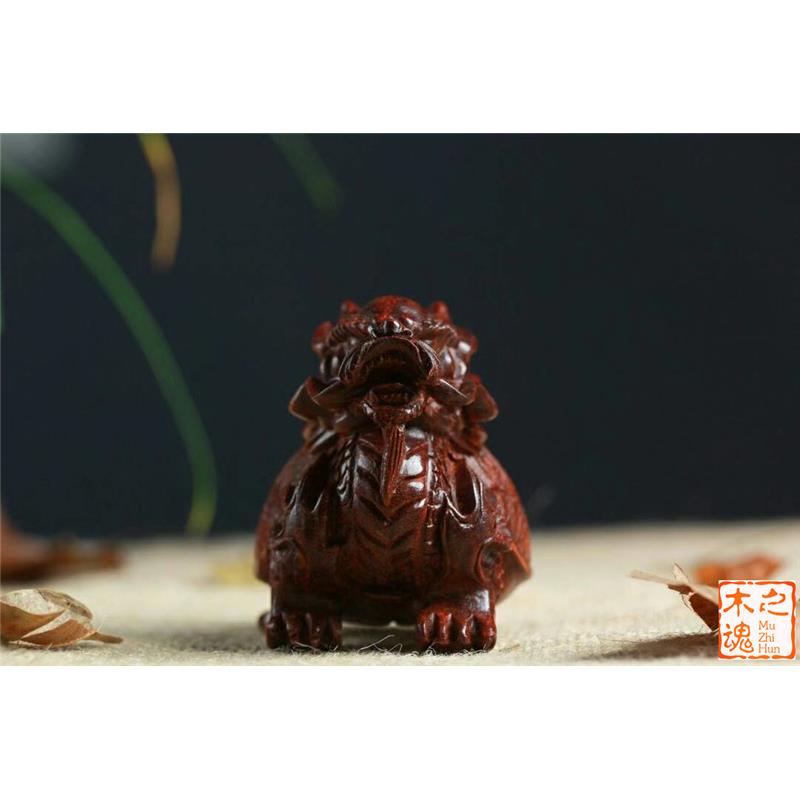 小叶紫檀木雕刻玄武龙龟手把件招财车小摆件茶宠装饰家居工艺品
