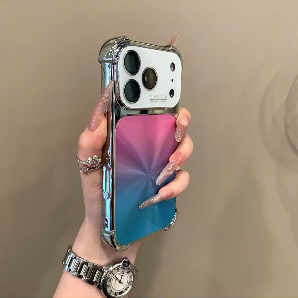 网红渐变色极光CD纹适用苹果17promax手机壳新款iPhone16个性全包15自带镜头膜14四角气囊防摔13创意时尚男女