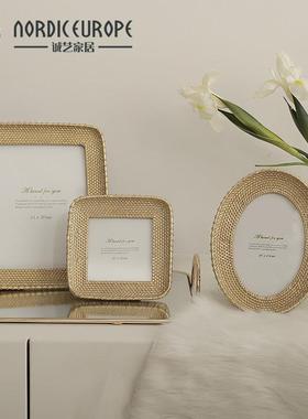 诚艺创意现代6寸7寸树脂相框摆台摆件北欧家居结婚照床头相框装饰