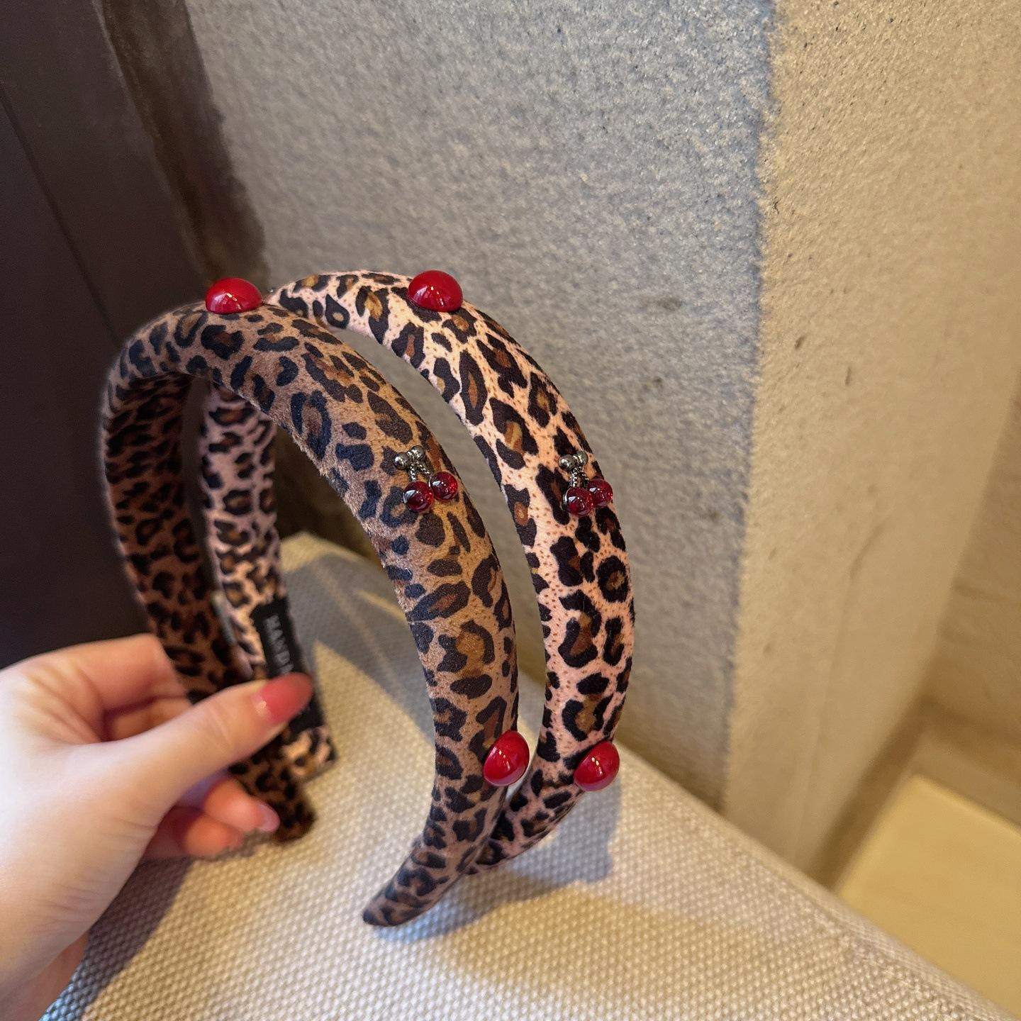 复古气质豹纹洗脸发箍女高颅顶头箍秋冬压发发窟2026新款高端头饰,饰品/流行首饰/时尚饰品新,发饰,淘宝优惠券,粉丝福利购,淘宝优惠卷