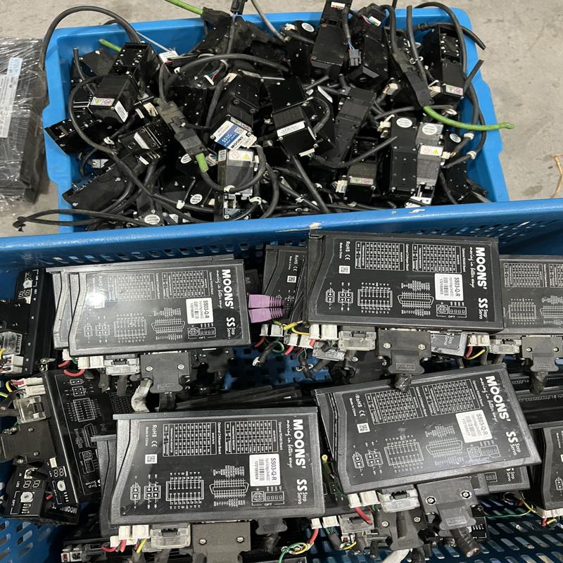 议价鸣志步进驱动器SS03-Q-R电机AM11SS2DMA
