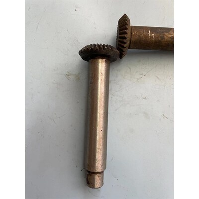 北京X62W XA6132 X63W X6140卧式铣床进给箱30齿伞齿轮550/551