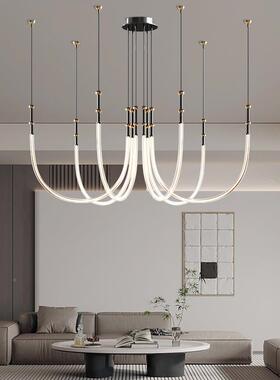 现代简约设计师创意灯艺术964别线墅客厅公寓挑空tlof复式条楼梯