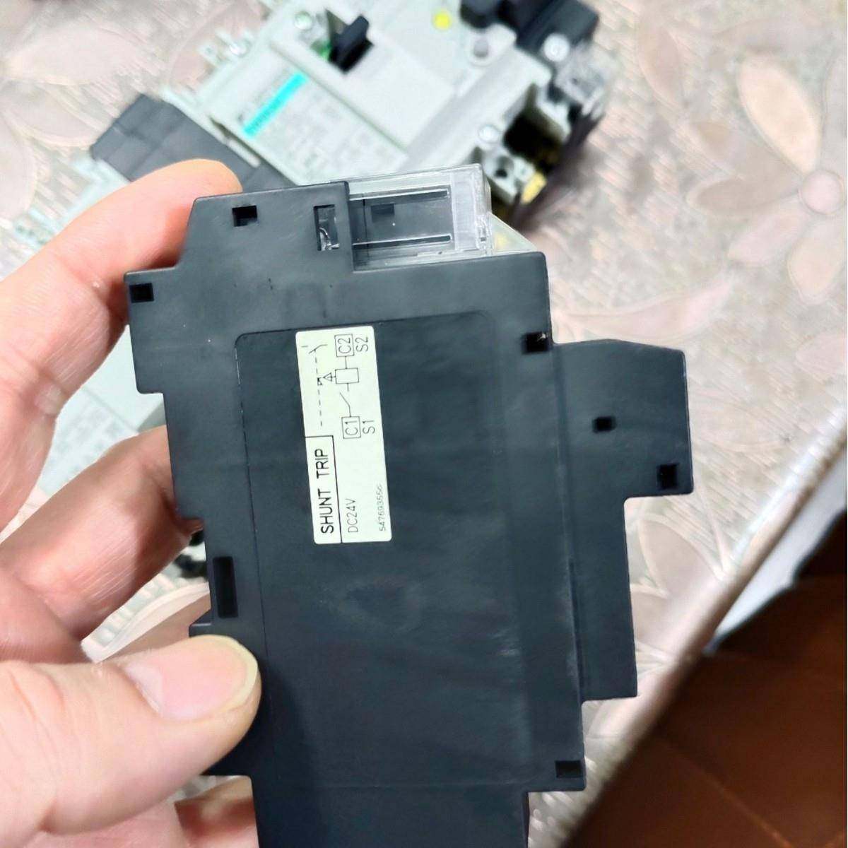 0W漏电断路脱扣器匹27410V配E32EW50EW63EW10024V11022V