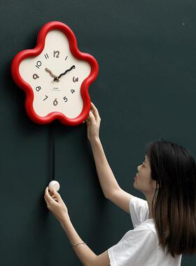 wozoom奶油现代简约TYOS289挂时钟客厅时尚摆钟表花朵摇装饰风钟