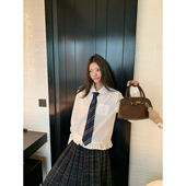 学院派冬日 加色啦 设计款 牙套大汪 娃娃百搭领口袋花边衬衫