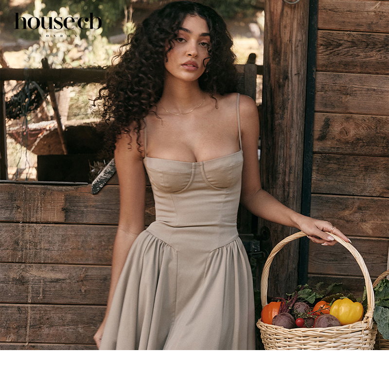 HouseofCB显身材束腰太阳裙