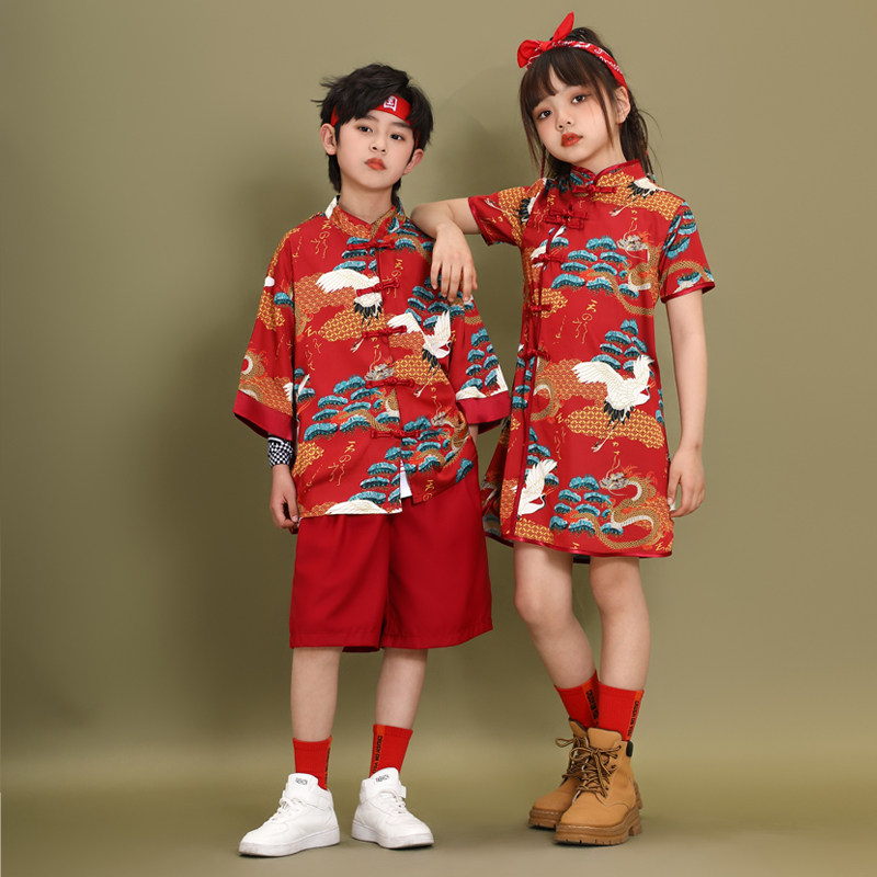 好货男童汉服秋冬款唐装女童套装儿童啦啦队中国风表演潮服元旦演