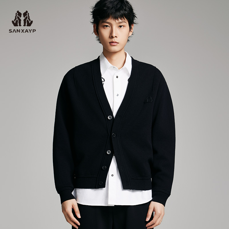 简约黑色羊毛开衫针织衫