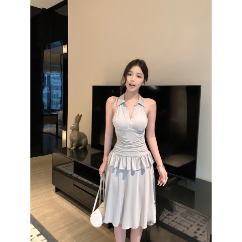 吴太甜荷叶边拼接挂脖连衣裙女