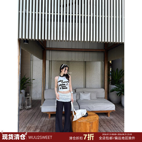 吴太甜拼色字母挂脖吊带背心女
