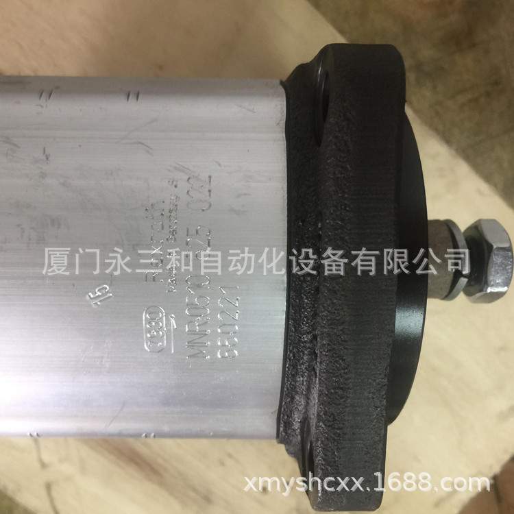 现货供应力士乐油泵齿轮泵 0510525014 AZPF-10-011RRR12MB