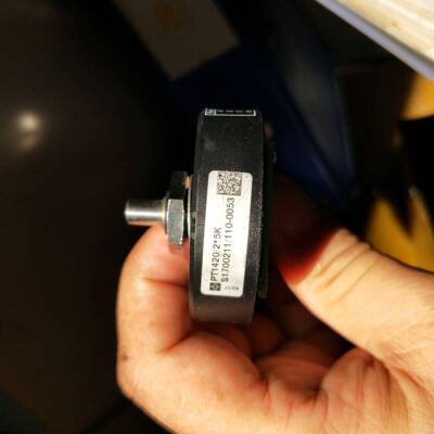 电位器pt142-2.5ks1700211-110-0053