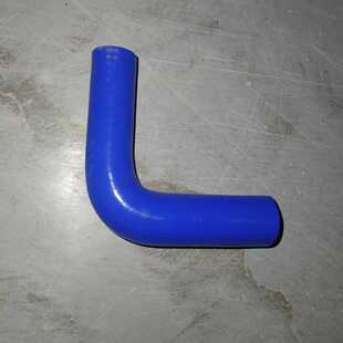 供应90度硅胶管汽车改装中冷器异型硅橡胶软管