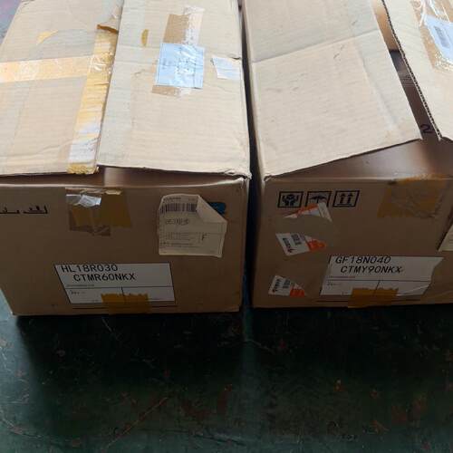 议价HL18R030-CTMR60NKX 三相异步电机 60W 220V 50Hz维修