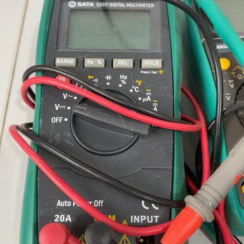 议价03017 SATA数字万用表 电工测量检测工具维修