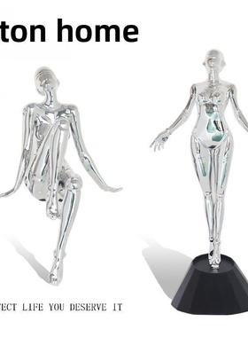 轻奢空山为主的机械女神饰品销售处客厅入口电视酒柜办公室桌面装