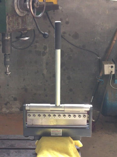 小型手动折弯机折边机弯边机折弯工具折弯器机械五金车床11224