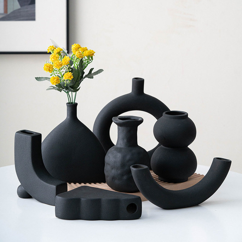 批发北欧ins风极简黑色花瓶客厅摆件电视柜陶瓷插花器不规则居家,电子元器件市场,电线扎带/束线带,淘宝优惠券,粉丝福利购,淘宝优惠卷