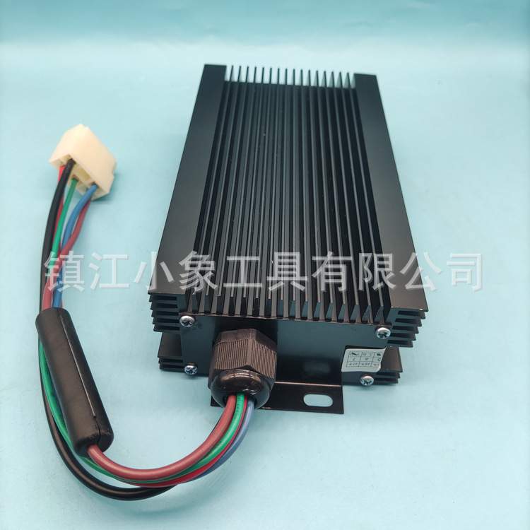 电动叉车观光车DCDC电源转换器 电压转换器 36 48 72V转12V 24V