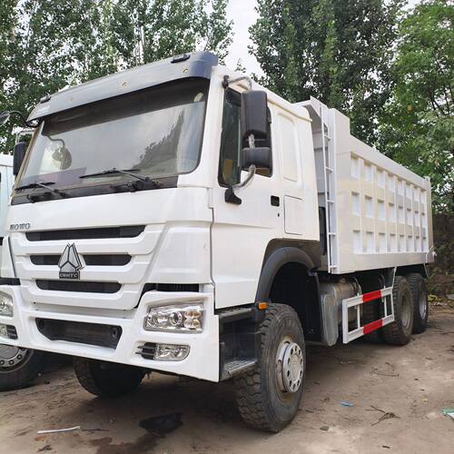 豪沃NX 8*4自卸车渣土车重汽HOWO 6x4后8轮卡车后翻自卸车