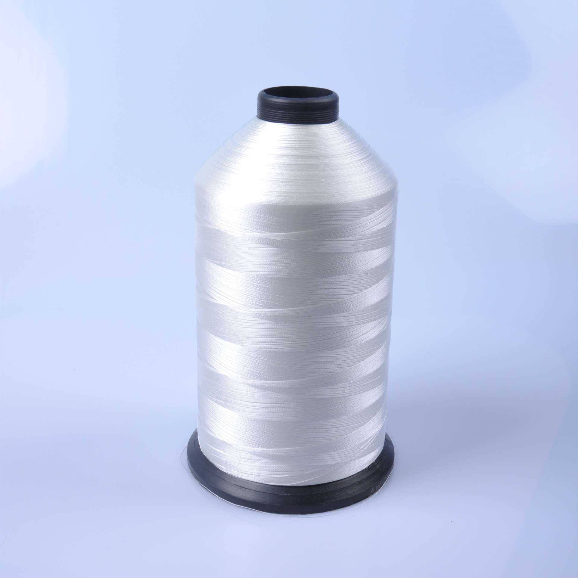 沪東牌高强线150D  210D/250D/300D/420D/500D 950克涤纶丝光线