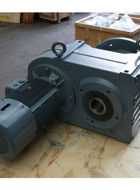 四大系列减速机 FAF67-y1.1-4P-31.69-M5减速器 安装灵活