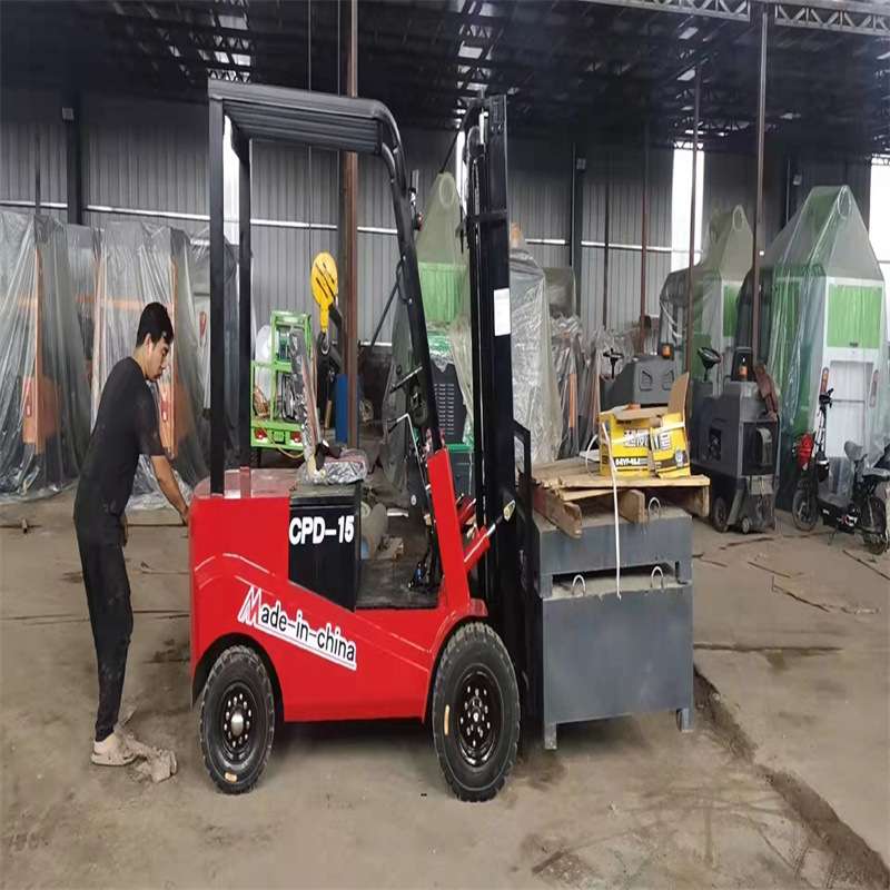 四轮座驾式电动升高车 电动搬运叉车 3吨新能原电动叉车