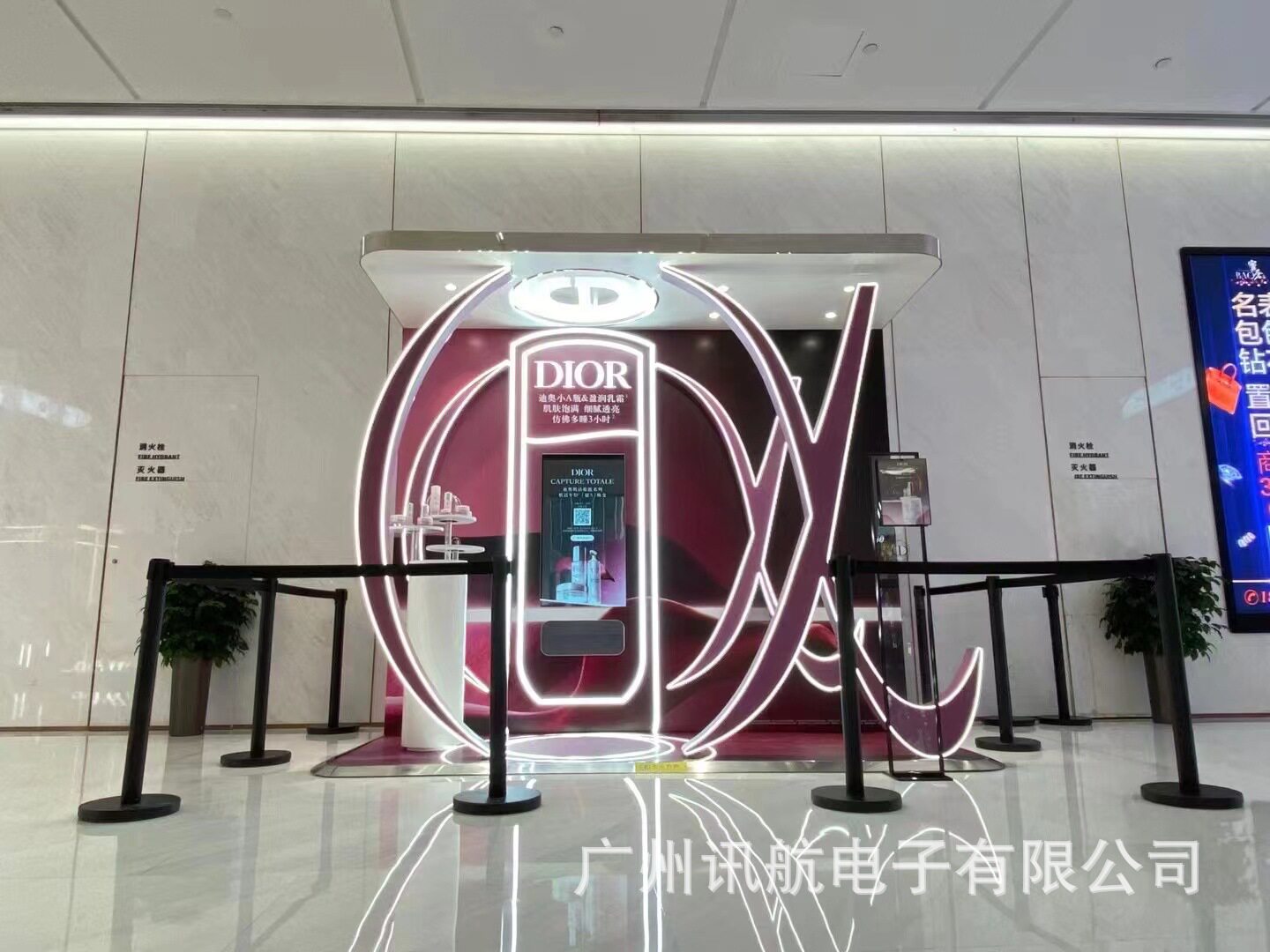 55寸大屏H5互动游戏派样机 美妆派样机 可API对接企微
