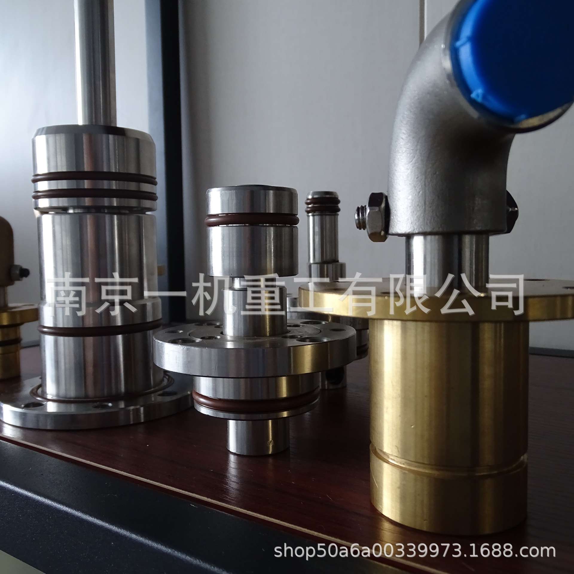 旋转接头埋入式钢厂用连铸水冷多路旋转接头多种规格HMS/HMD