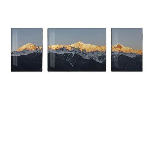 背靠金山现代轻奢大气客厅装饰画新款寓意好沙发背景雪山三联挂画