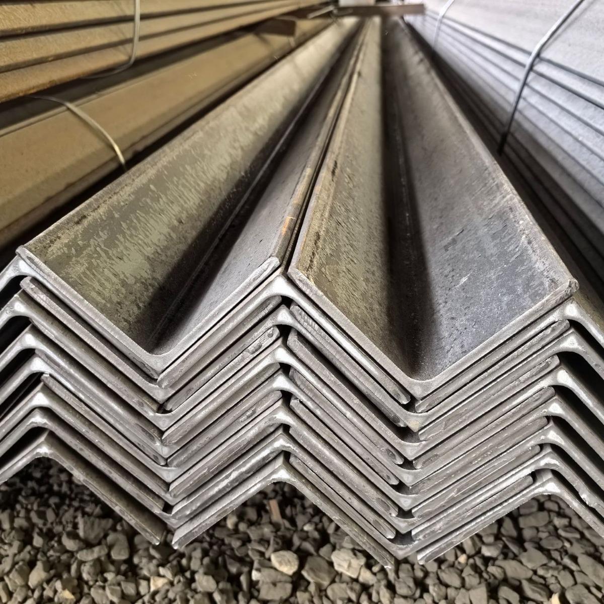 S275JR角铁 Q235 S355JR电力工程广告牌支架黑料结构框架镀锌角钢