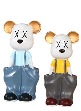 可爱网红卡通潮玩背带熊工艺品摆件家居客厅电视柜酒柜简约装饰品