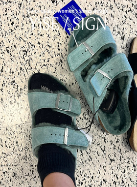 绿色厚底毛毛勃肯鞋女外穿2025秋冬新款百搭一字扣带加绒懒人拖鞋