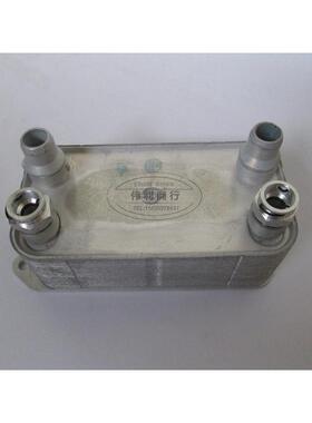 适用奔驰W218 W204 W212波箱散热器C180 C200变速箱冷却器E260
