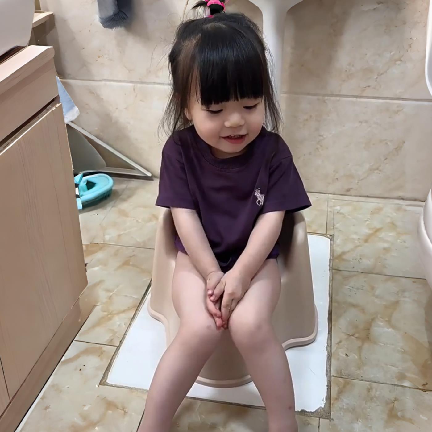 儿童蹲坑坐便器女宝宝家用厕所辅助马桶坐便凳幼儿园训练便盆尿盆