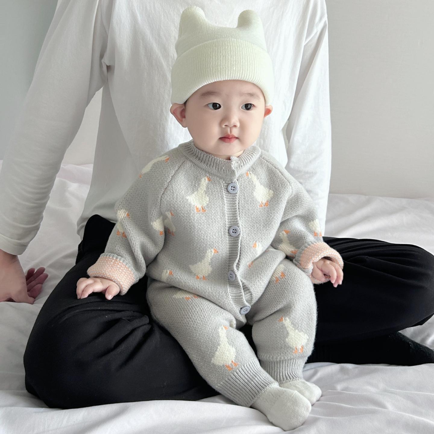 ins韩版婴儿连体衣春季男女宝宝大鹅毛衣爬服新生儿针织哈衣薄款