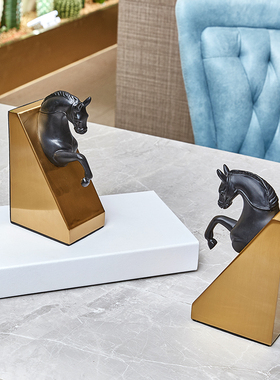 欧式美式家居样板房书房书档书靠 酒柜书柜装饰黄铜黑马软装饰品